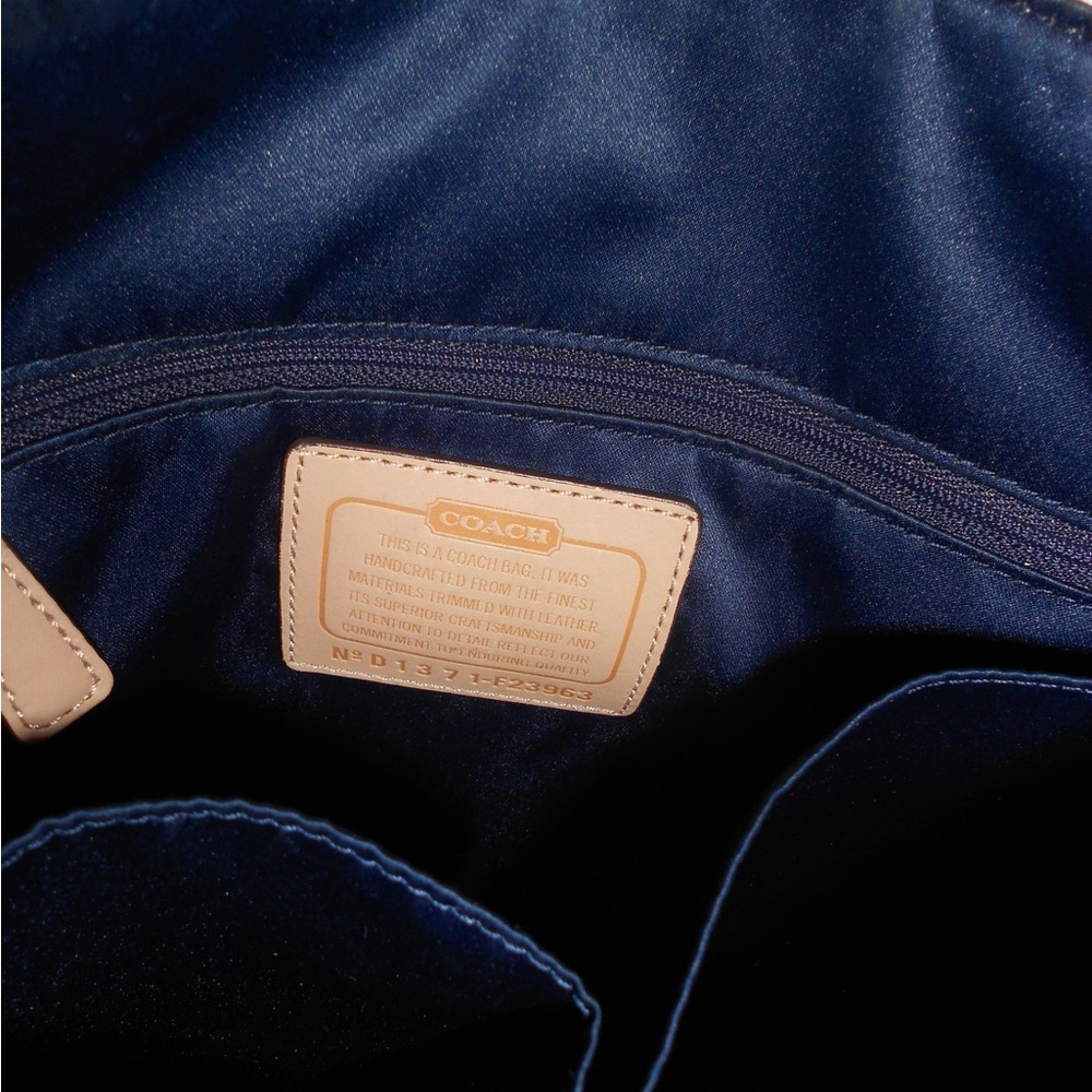 Coach Patchwork Daisy Convertible Shoulder Bag (2… - image 5